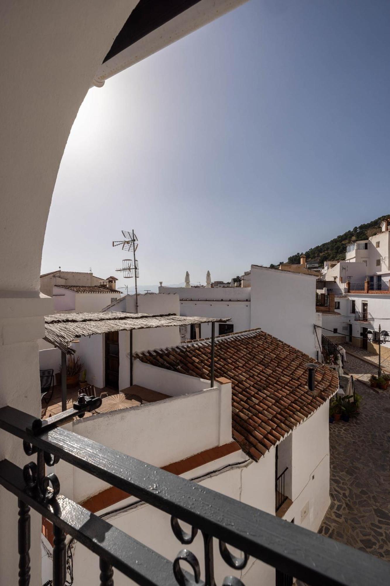 Olive & Ivy Guesthouse Canillas de Aceituno Exterior foto